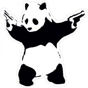 панда с оружием